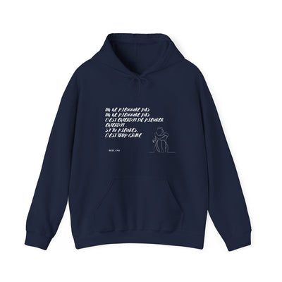 Hoodie "On ne pleure pas" - Écrit en Blanc
